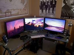 Simple 3 Monitor Setup Maximizes Screen Real Estate Computer Setup Simple Computer Desk Gaming Room Setup