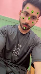 Molado Ice Cream Shop in Gojra