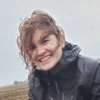 Iris Holzer (@iris_holzer)