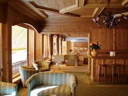 Elementi caratteristici del decoro chalet di montagna. Alberghi Ed Hotel Results From 20