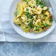 One Pot Cheese Tortellini Ricardo Easy Pasta Recipes How To Cook Pasta Pasta Dishes