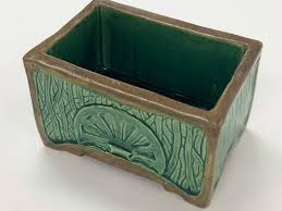 I'll discuss some of the pitfalls and troubles that abound with hard slab building. Ceramics 1 Slab Box