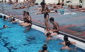 Hauts De Seine Il Faut Mettre Une Limite Quand L Acces Aux Piscines De Neuilly Et Puteaux Est Reserve Aux Habitants
