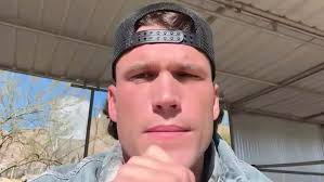 1000-Lb Sisters' Star Tammy Slaton Poses in Swimsuit After More Than  400-Pound Weight Loss