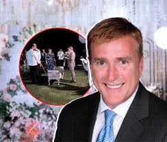 Exembajador de EE. UU. en RD oficia una boda gay en Santiago