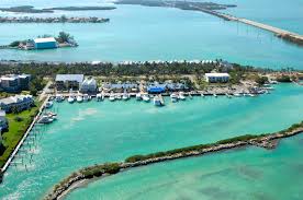 Shop exclusive deals at hawks cay resort in beautiful miami, florida. Hawk S Cay Resort Marina In Duck Key Fl United States Marina Reviews Phone Number Marinas Com