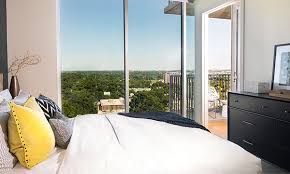 Skyhouse main's lead technician gives resident instructions on emergency water shut offs. Log Into The Resident Portal Downtown Austin Tx Apartments On Rainey Street Skyhouse Austin