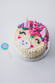 To draw the horn, begin by extending a straight line from the head. Unicorn Cake A Tale Of Two Horns Coco Cake Land Cake