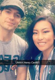 Jen Has Chance Encounter With Henry In London