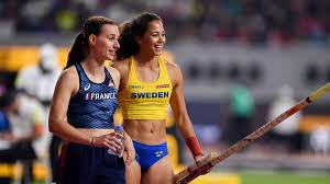 Il entre ainsi dans l'histoire en battant le record de l'ukrainien sergueï bubka. Mondiaux D Athletisme Bengtsson Brise Sa Perche Puis Bat Le Record De Suede Eurosport