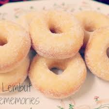 Terpandang donut gebu tradisional yang ditulis oleh norashikin di sini. Resepi Donut Lembut Sukatan Cawan