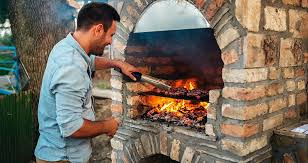 Doté de tous les accessoires pour des grillades parfaites. Meilleurs Barbecues En Pierre 2021 Test Et Comparatif