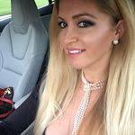 Ashley Loehr's Instagram, Twitter & Facebook