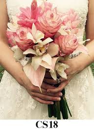 Kauai Wedding Flowers Hawaii Bridal Bouquets And Tropical Flower Leis From Mr Flowers Kauai Hawaiian Wedding Flowers Kauai Wedding Tropical Wedding Bouquets