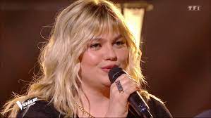 Quel chemin parcouru depuis la saison 2 de the voice pour louane. La Nordiste Louane Attaquee Sur Son Poids Pendant L Emission The Voice Elle Reagit Actu Pas De Calais