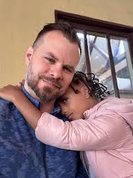 Mama teaching the girls and Tajah Enge how to make 🍪 from scratch.