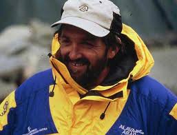 Juanito y Roberto Rojo, cima en el Makalu (8.463 m)