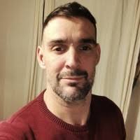 1200+ perfiles de «Roberts»