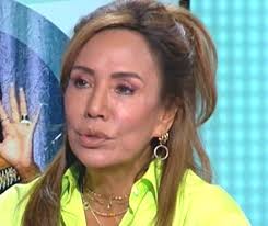 Ze herkent zichzelf nu al niet meer terug, zegt ze. Patty Brard Heeft Geen Loshangend Vel
