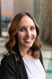 Laura Stoddard's Instagram, Twitter & Facebook