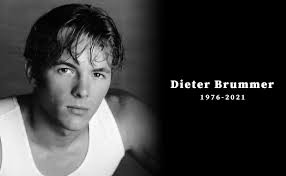 His death is not being treated as suspicious. Ptrtv5lqapnqxm