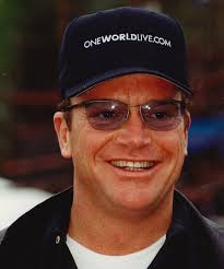 Before choosing a professional career, arnold worked on different jobs such as a bouncer, bartender, and. Tom Arnold Actor Wikipedia