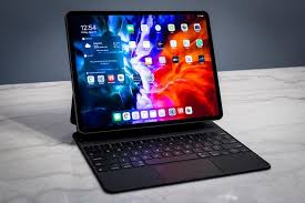 A Closer Look At The Ipad Pro Magic Keyboard Ipad Computer Ipad Pro Ipad