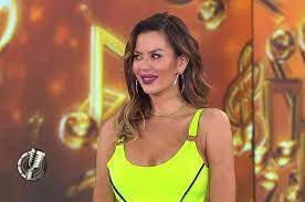 Karina jelinek in black swimsuit at miami beach. Karina Jelinek Se Despidio Del Cantando 2020 El Litoral Noticias Santa Fe Argentina Ellitoral Com