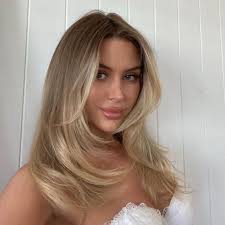 Isabella Gray (@isabella_gray) • Instagram photos and videos