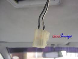 Bersedia untuk mengganti lampu balok rendah. Tacra S Diy Garage Dome Light Supervision