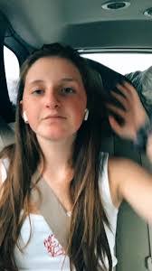 Alexis Potter's Instagram, Twitter & Facebook