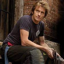 00:23:24 the name friendly, edgar? Denis Leary The Sandlot Bill Demolition Man Edgar Friendly The Thomas Crown Affair Michael Mccann The Amazing Sp Dennis Leary Captain Stacy Tv Drama