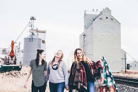 It can be camping ideas for adults, camping ideas for kids, or really anything. 30 Fun Things To Do With Your Friends Without Spending Much