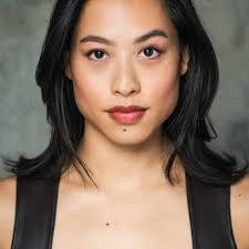 Stephanie Finegan's Instagram, Twitter & Facebook