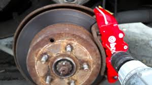 Okeh langsung tes pasang ke motor, ganteng! The Best Way To Install Brembo Caliper Covers Youtube