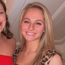 Lily Martin (@lilyymartinnn)