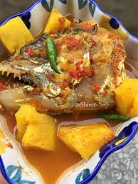 Kamu juga bisa membuat sendiri di rumah dan menghidangkannya malam ini. Lempah Rebus Kepala Ikan Tenggiri Dhenililiawati S Blog