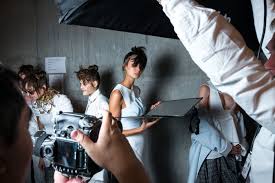 How To Use A Photography Reflector For Perfect Lighting
