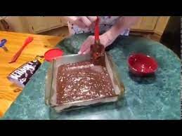 Momma Joyce S 3 Ingredient Fudge Youtube Fudge Easy Fudge Cake Mix Recipes