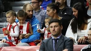 Ο βασίλης σπανούλης ανακοίνωσε ότι αποσύρεται από το μπάσκετ Olympia Xopsonidoy Anebase To Yperhxografhma Ths Sto Instagram Life Is