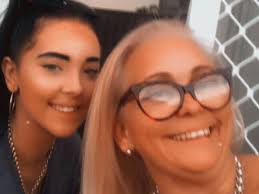 Fundraiser for Lisa Flello by Maxine Couch : Lisa for her daughter best  friend her world ❤️