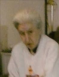 Clarice Dillon's Instagram, Twitter & Facebook