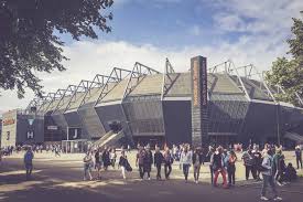 Den spitznamen häxkittel ( deutsch hexenkessel ). Swedbank Stadion Malmo Flutlichtfieber