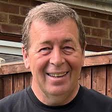 Hi guys, thinking to get the jeep Avenger, but can I ask is there enough  leg room in the back? 😊 Thank you x