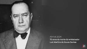 Programa especial no Curta! lembra o embaixador Luiz Martins de Souza  Dantas