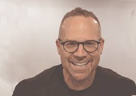 Shannon Deegan's Instagram, Twitter & Facebook