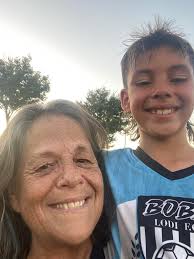 To all my beautiful cousin in Panama have a blessed day! Tia Urania Arauz  love you so much ❤️❤️🙏