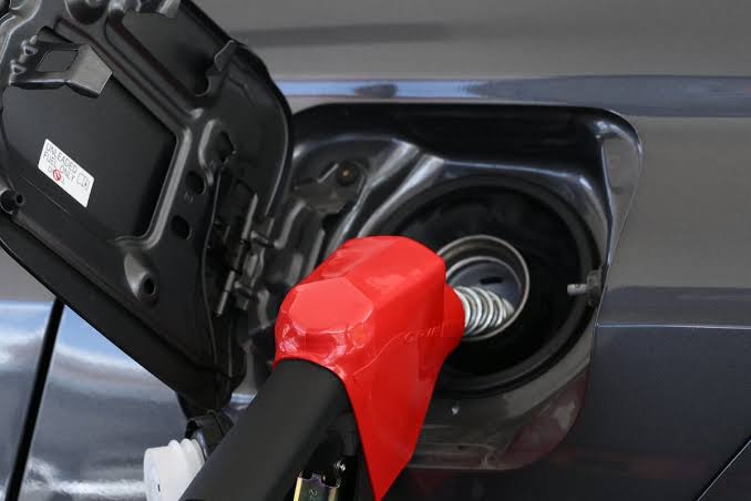 Nuevos precios de combustibles en Panamá: baja la gasolina de 91 octanos y sube el diésel