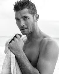 Robbie Tickel (@robbietickel) • Instagram photos and videos