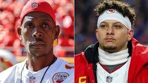 Patrick Mahomes Sends Father 3-Word Message Publicly After Admitting DWI  Arrest 'Hurt' Him